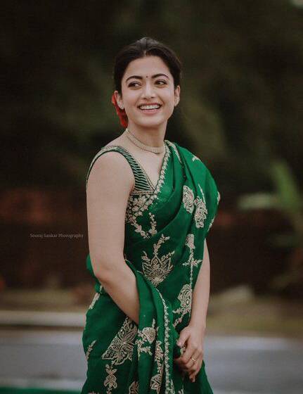 వయనాడ్ బాధితులకు 10 లక్షల విరాళం ప్రకటించిన రశ్మిక మందన్న