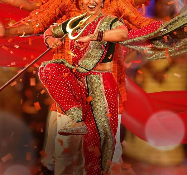 Varalaxmi Sarathkumar has set the dance floor on fire