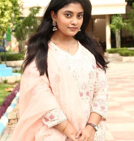 Ammu Abhirami Join hands with Director Vijay Milton for New Film