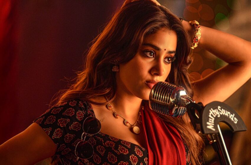 Janhvi Kapoor As Achiyyamma In Peddi