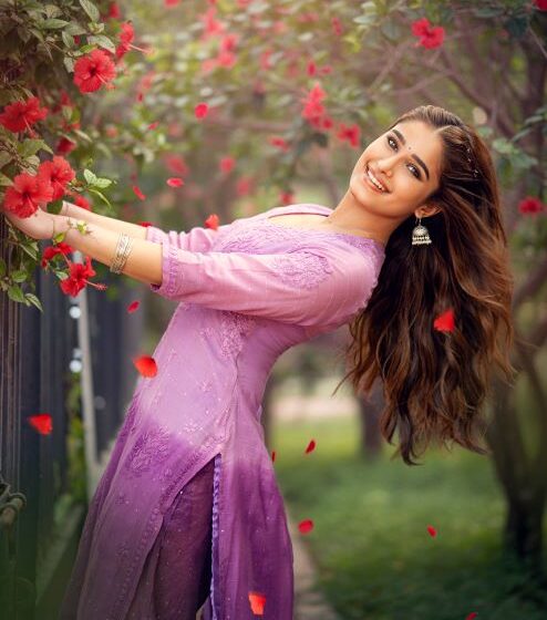  Rasha Thadani Makes Her Telugu Debut with Srinivasa Mangapuram