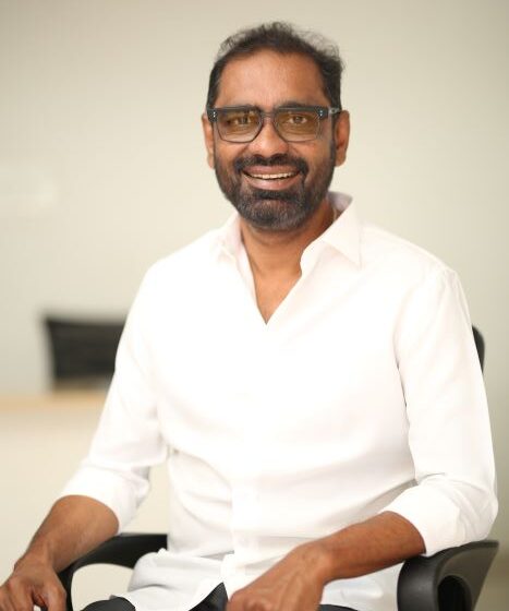  పెద్ది టైటిల్ కార్డ్స్ నుంచి ఎండింగ్ వరకు ప్రేక్షకులు సీట్ నుంచి కదలలేరు – వెంకట సతీష్ కిలారు  