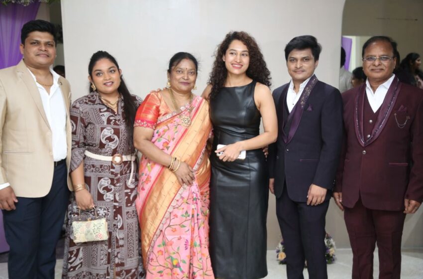 కొండాపూర్ లో నటి పూజా రామచంద్రన్ చేతుల మీదుగా ల్యూరా సలోన్ & స్పా గ్రాండ్ ఓపెనింగ్